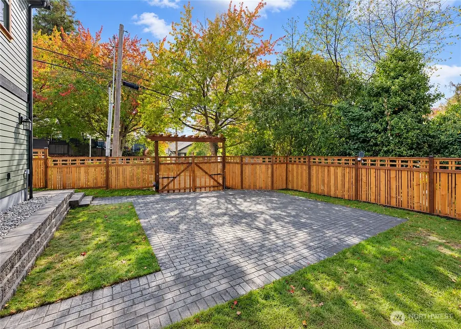 1403 31st Avenue, Seattle, WA 98122 - #2