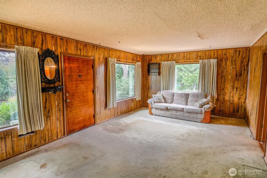 708 N 72nd Street, Seattle, WA 98103 - #3