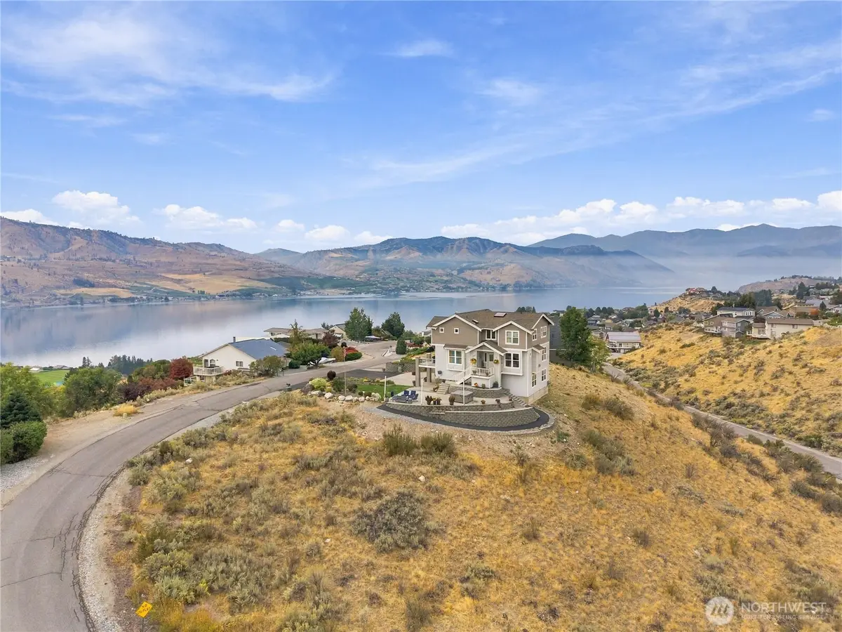 200 Crescent Street, Chelan, WA 98816 - #1