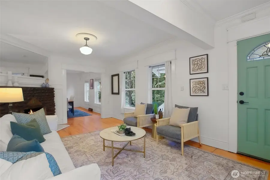 2106 Fairmount Avenue Sw, Seattle, WA 98126 - #3