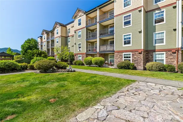 690 32nd Street #B301, Bellingham, WA 98225