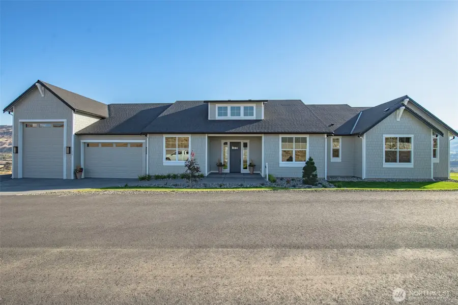 114 S Valiant Drive, East Wenatchee, WA 98802 - #3