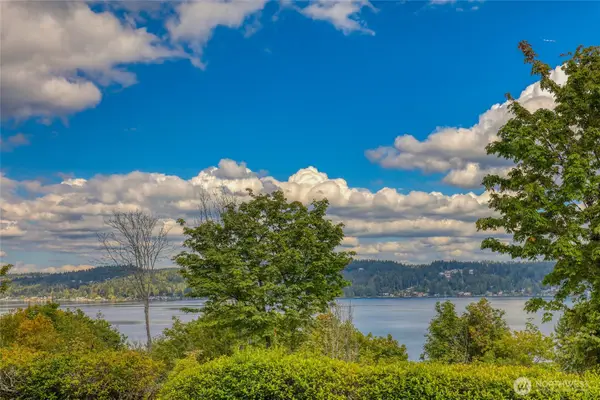 8003 Sand Point Way Ne #B23, Seattle, WA 98115