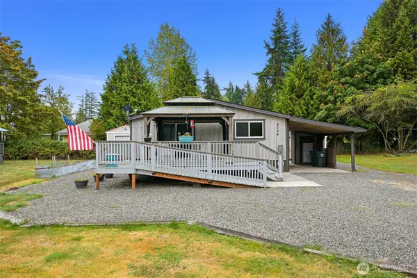 8704 Harbor Drive, Blaine, WA 98230