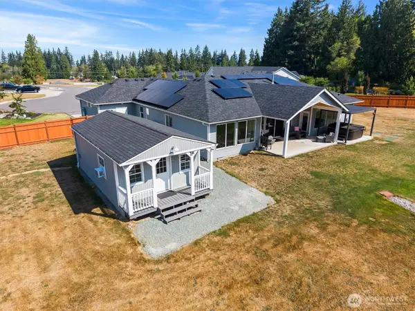 18521 32nd Avenue Nw, Stanwood, WA 98292