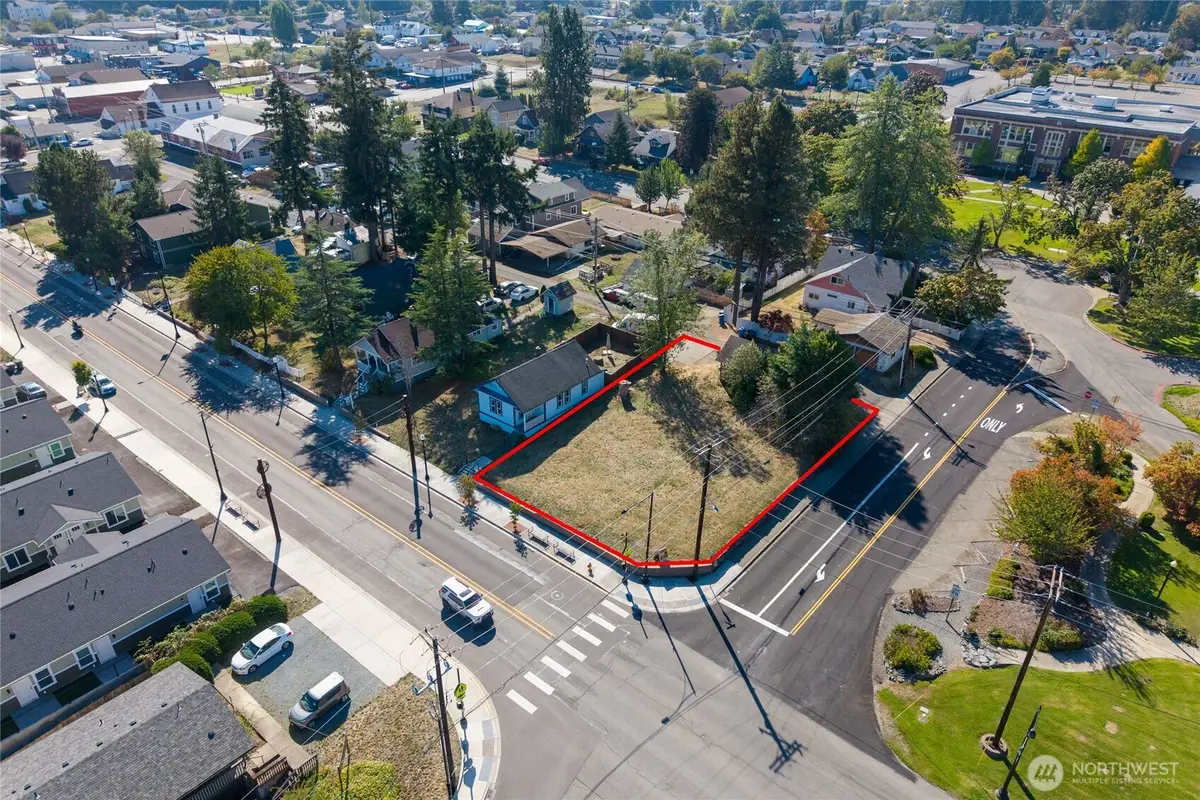 222 Washington Avenue N, Eatonville, WA 98328 - #1