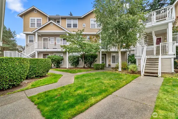 5400 Harbour Pointe Boulevard #K102, Mukilteo, WA 98275