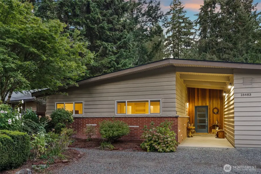 18483 47th Place Ne, Lake Forest Park, WA 98155 - #2