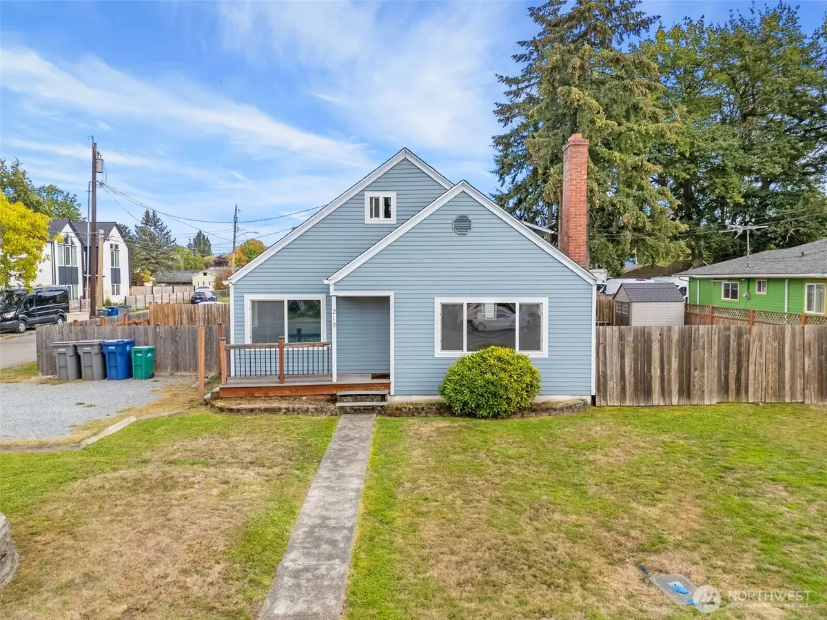 215 Milwaukee Boulevard S, Pacific, WA 98047 - #1