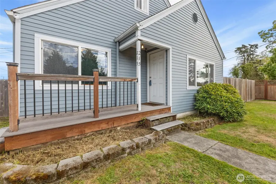 215 Milwaukee Boulevard S, Pacific, WA 98047 - #3