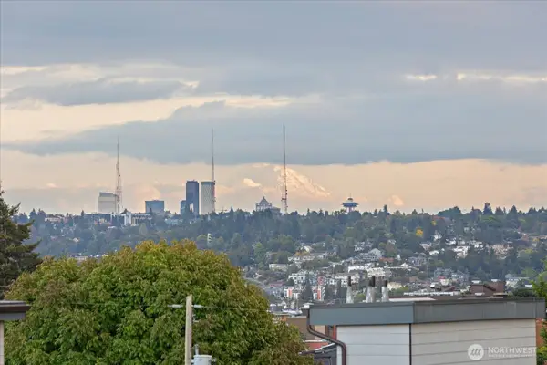 2426 NW 64th Street #C, Seattle, WA 98107