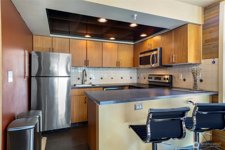 905 Cherry Street #102, Seattle, WA 98104 - #3