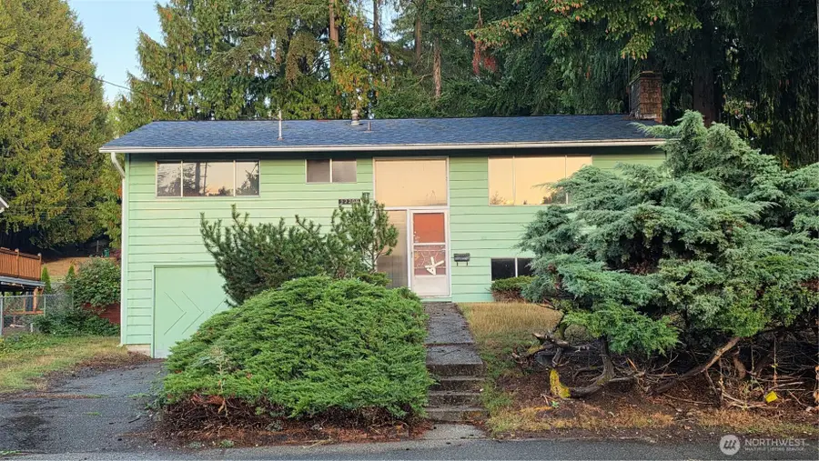 22209 60th Avenue W, Mountlake Terrace, WA 98043 - #2