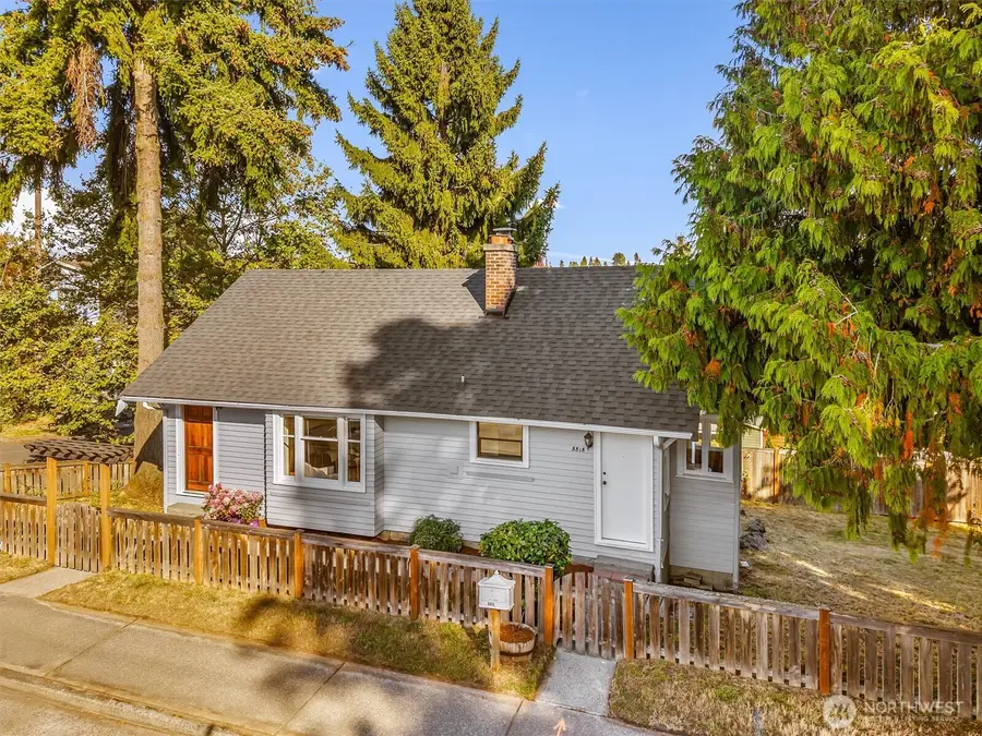 8818 8th Avenue Nw, Seattle, WA 98117 - #2