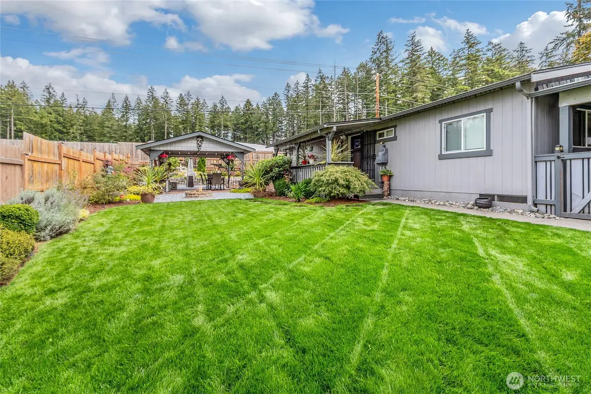 20801 Bonanza Drive E, Bonney Lake, WA 98391 - #1