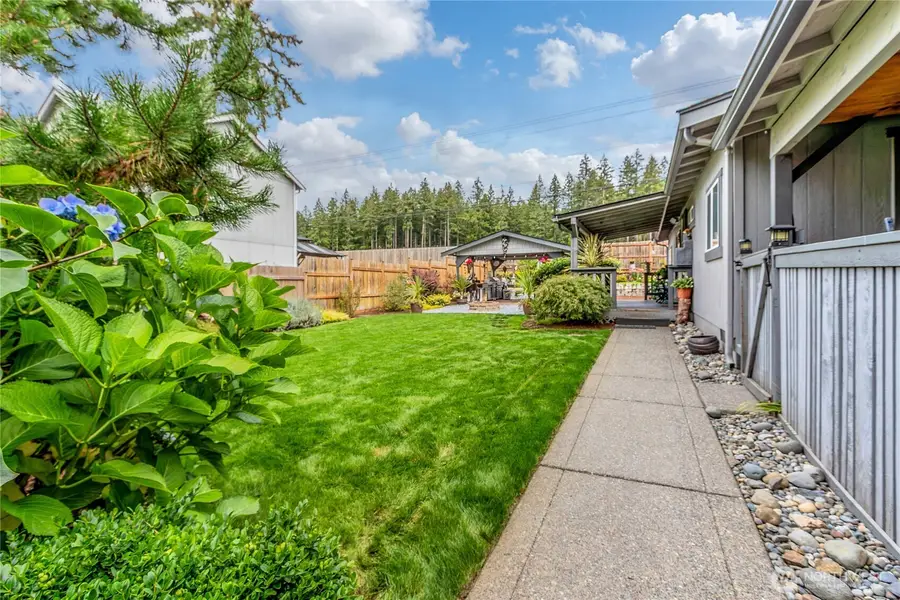 20801 Bonanza Drive E, Bonney Lake, WA 98391 - #2