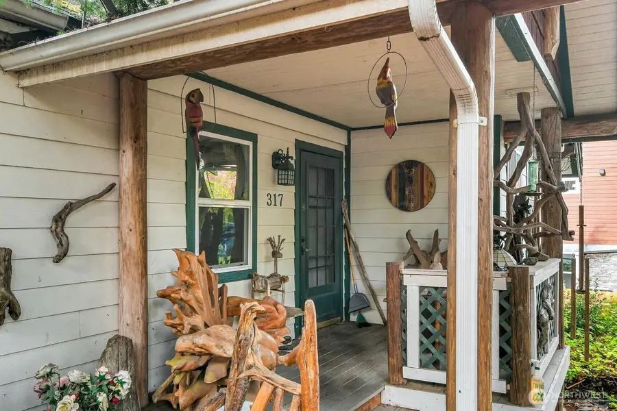 317 N 138th Street, Seattle, WA 98133 - #2