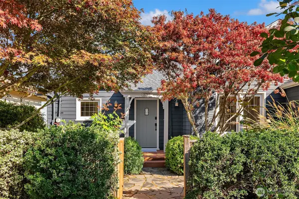 2722 36th Avenue Sw, Seattle, WA 98126