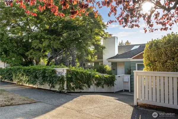 2837 12th Avenue W, Seattle, WA 98119