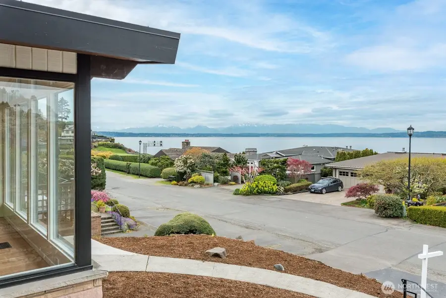 2425 NW Blue Ridge Drive, Seattle, WA 98177 - #3