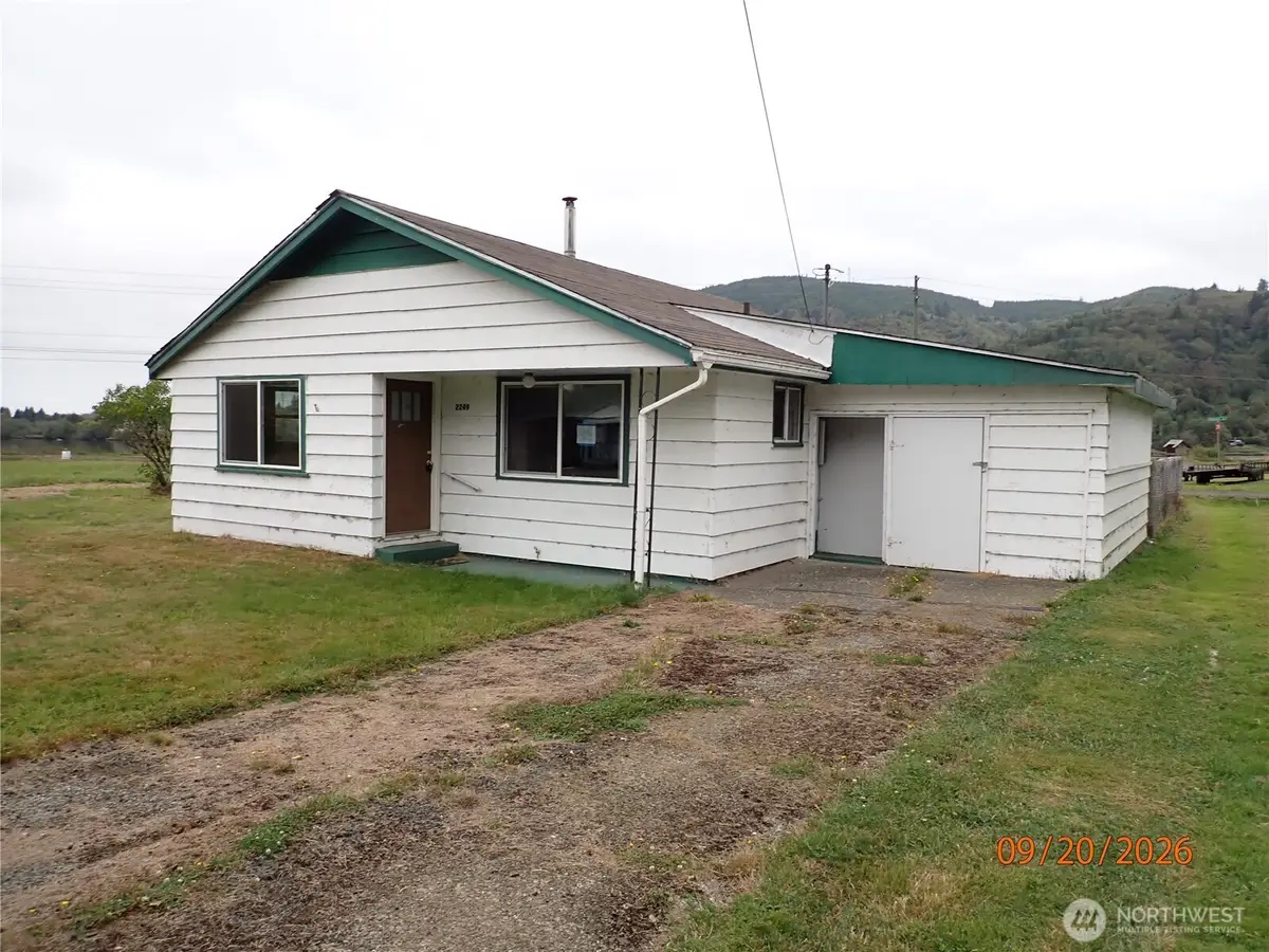 2249 Michigan Avenue, Raymond, WA 98577 - #1