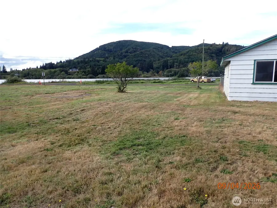 2249 Michigan Avenue, Raymond, WA 98577 - #3