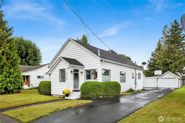 319 First Street, Sumas, WA 98295