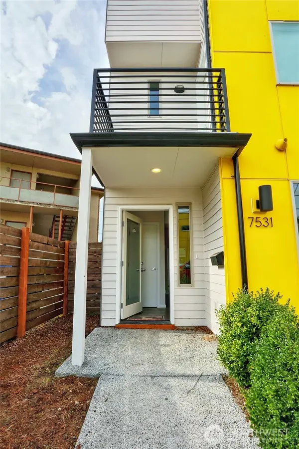 7531 43rd Avenue S, Seattle, WA 98118