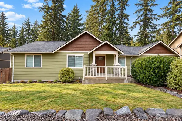 98 NW Glade Court, Bremerton, WA 98311