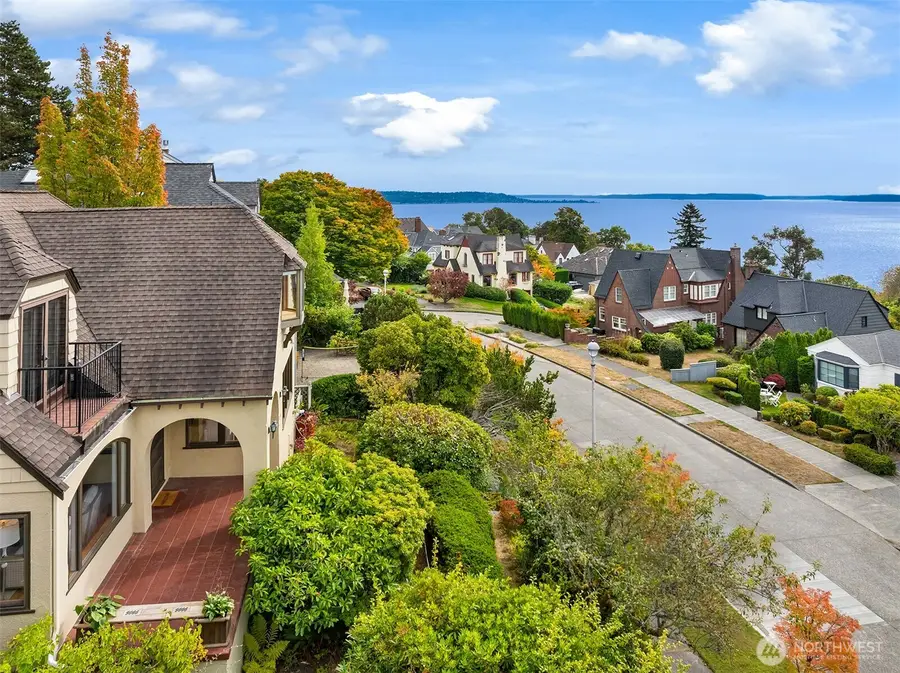 2514 43rd Avenue W, Seattle, WA 98199 - #3