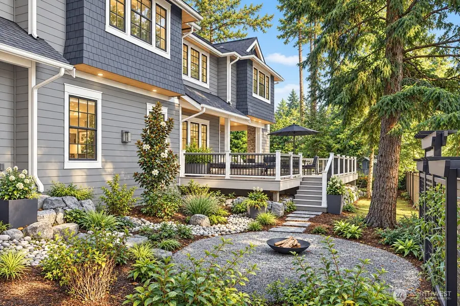 2300 126th Avenue Ne, Bellevue, WA 98005 - #2