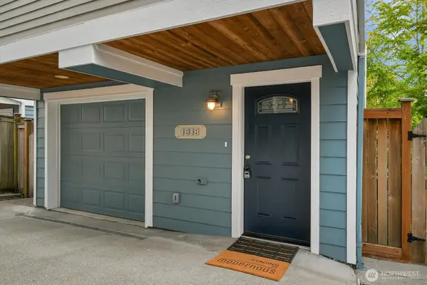 1818 27th Avenue, Seattle, WA 98122