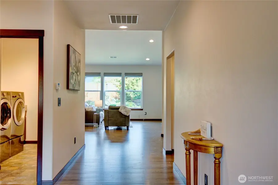 546 Timberland Loop, Mount Vernon, WA 98273 - #2