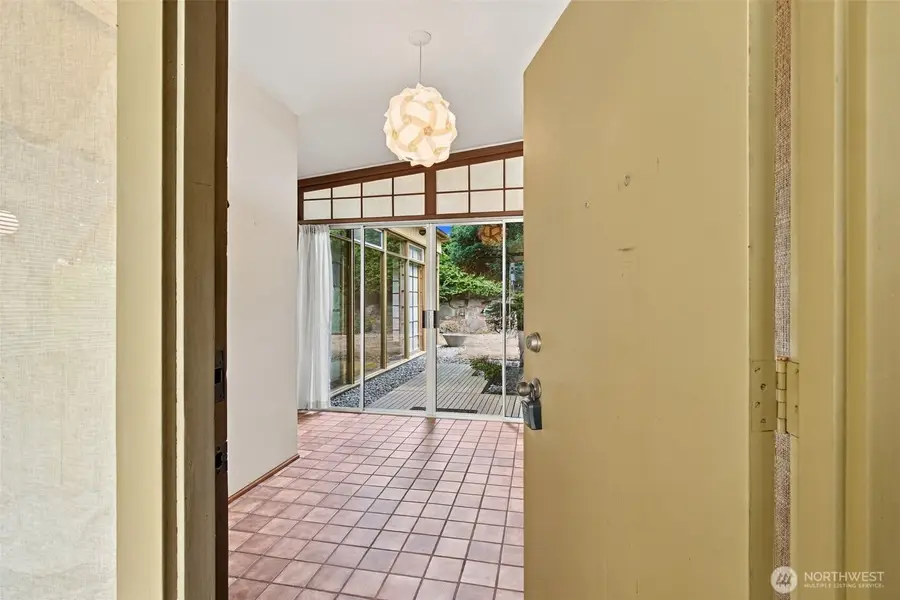 7308 45th Avenue Ne, Seattle, WA 98115 - #3