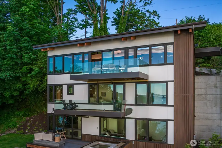1017 California Lane Sw, Seattle, WA 98116 - #3