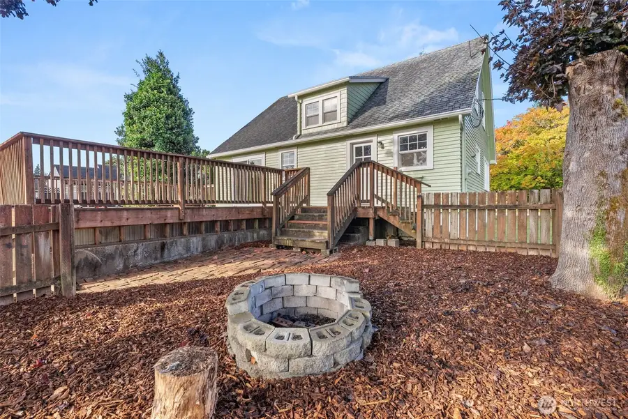 803 Fowler Street, Raymond, WA 98577 - #2