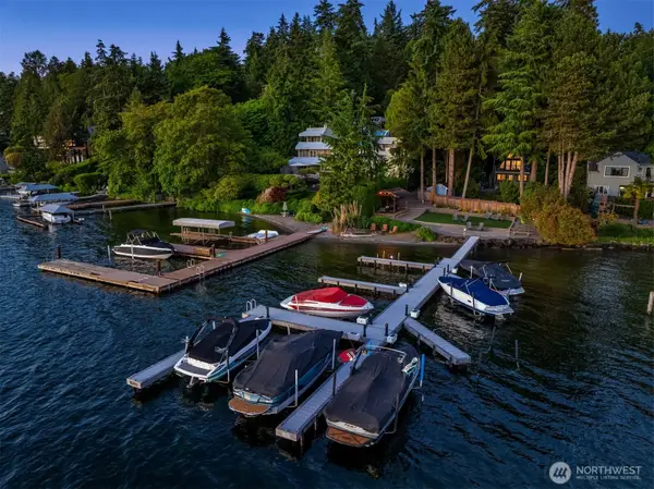 4889 Forest Avenue Se, Mercer Island, WA 98040