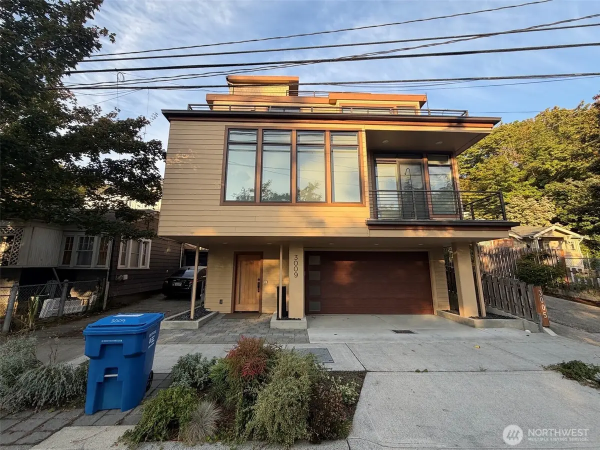 3009 Harbor Avenue Sw, Seattle, WA 98126 - #1
