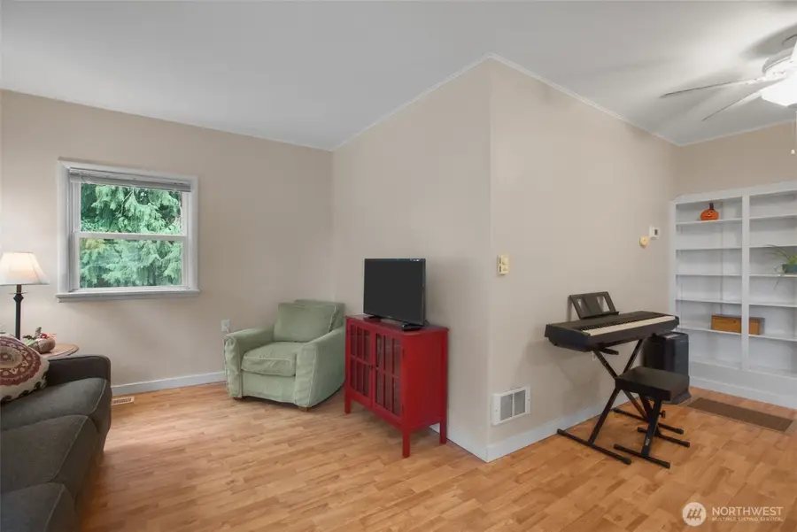 5901 Oceanview Boulevard Ne, Bremerton, WA 98311 - #3