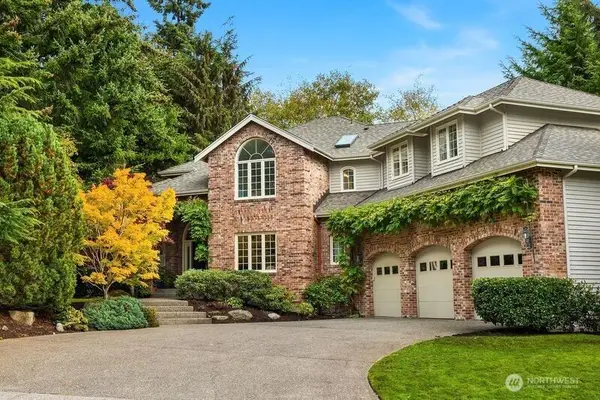 1176 Alexander Place Ne, Bainbridge Island, WA 98110
