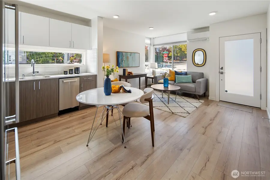 4630 Linden Avenue N, Seattle, WA 98103 - #2