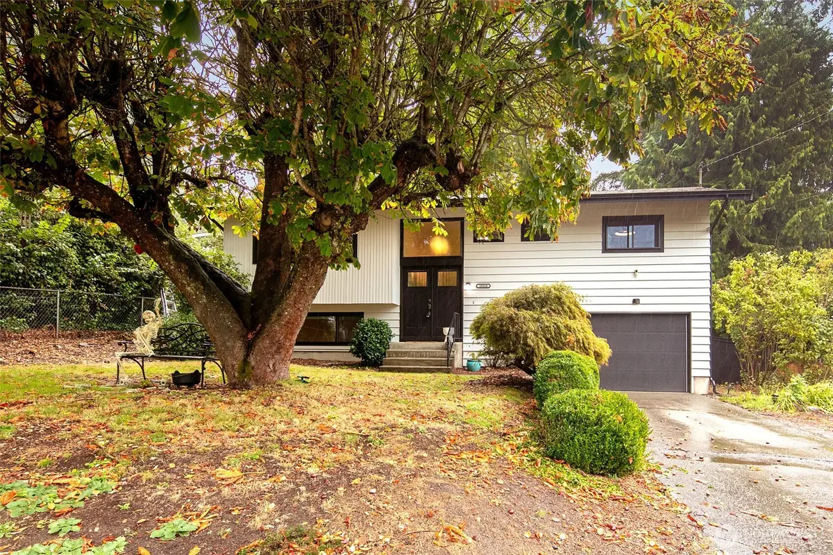18910 71st Avenue Ne, Kenmore, WA 98028 - #1