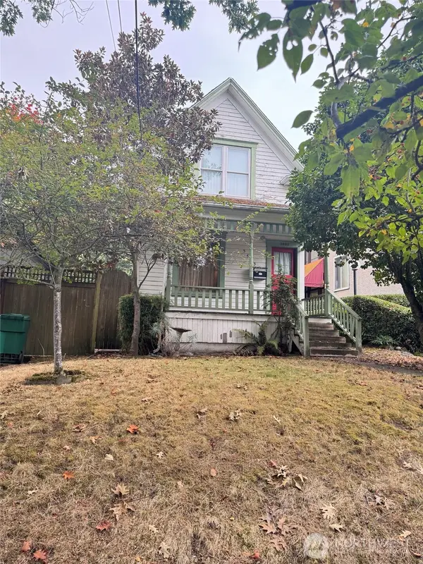 3633 Whitman Avenue N, Seattle, WA 98103