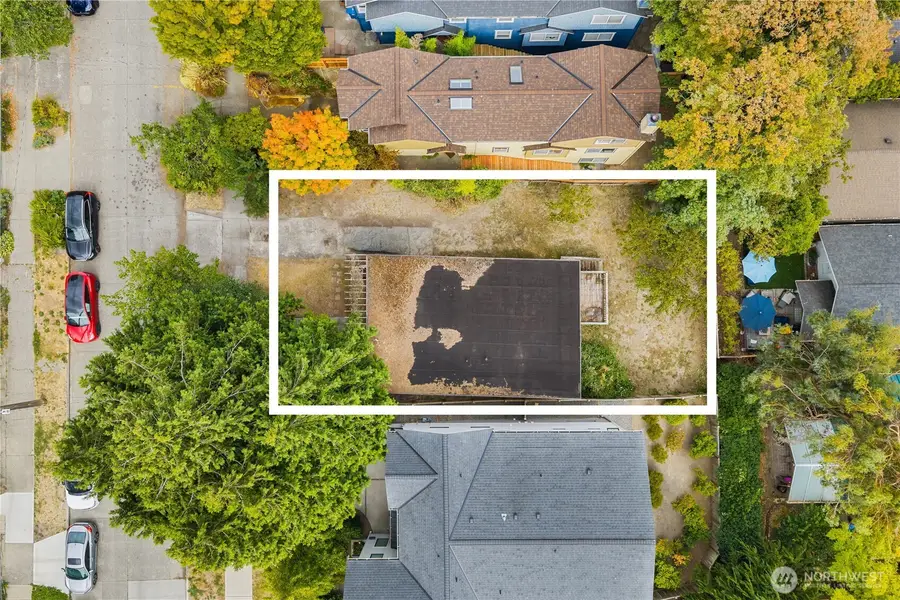 440 26th Avenue E, Seattle, WA 98112 - #2