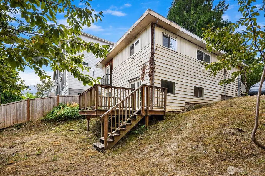 440 26th Avenue E, Seattle, WA 98112 - #3