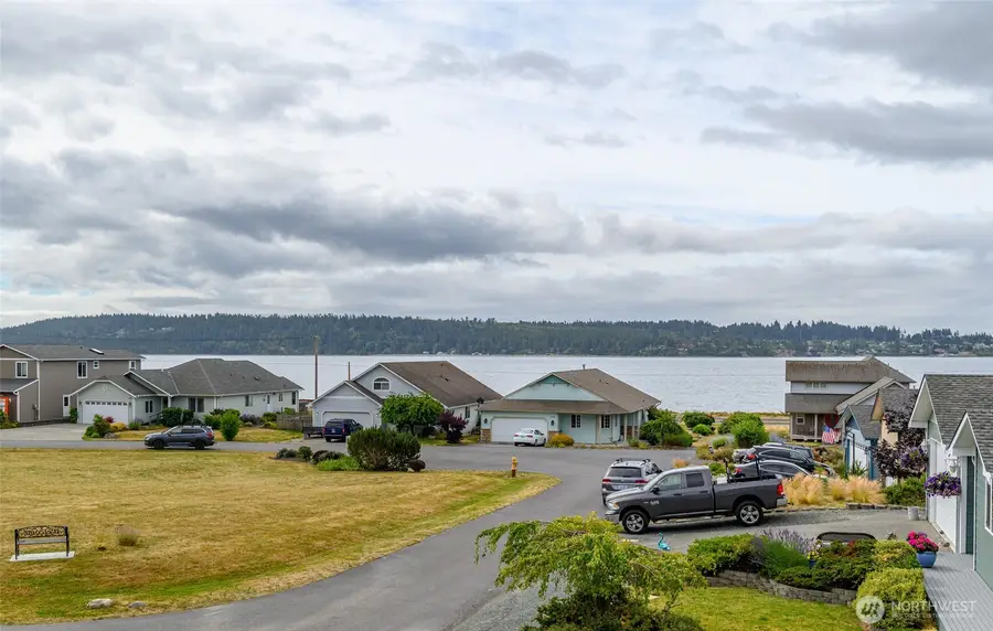 1086 Landing Circle, Oak Harbor, WA 98277 - #2