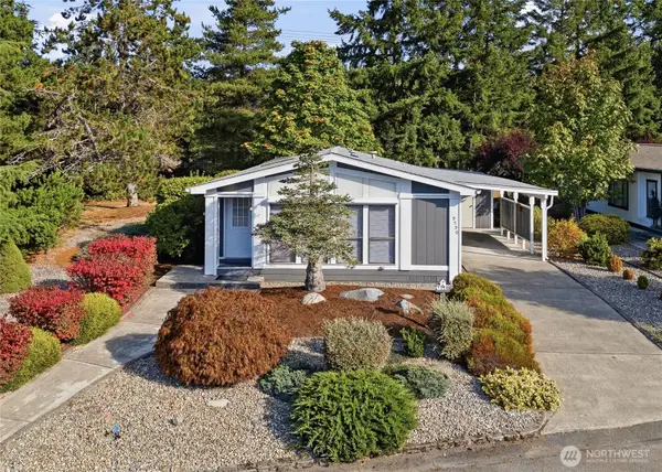 9590 Silver Creek Lane Nw, Bremerton, WA 98311