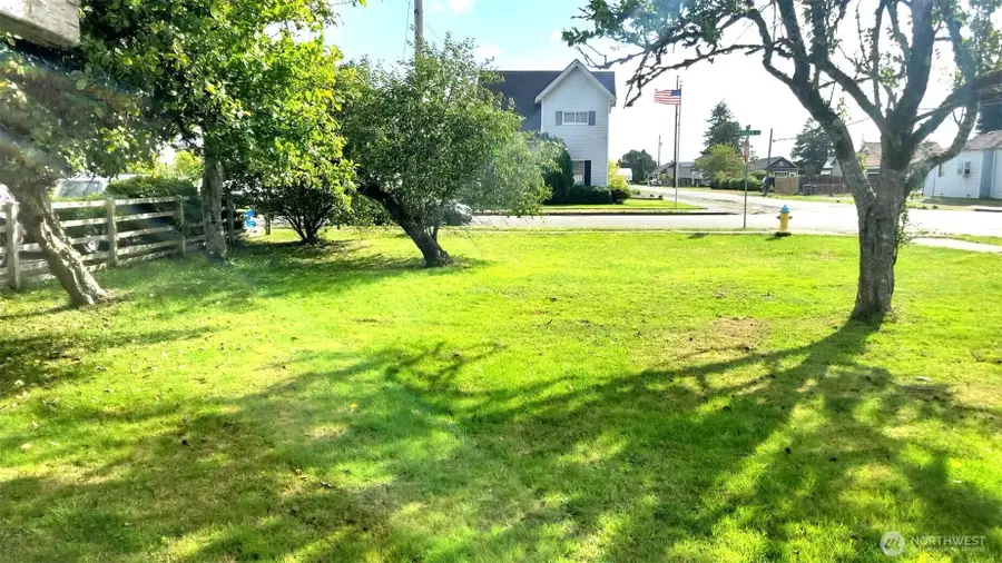 411 29th Street, Hoquiam, WA 98550 - #3