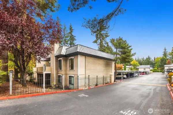 1622 103rd Place Ne #L3, Bellevue, WA 98004