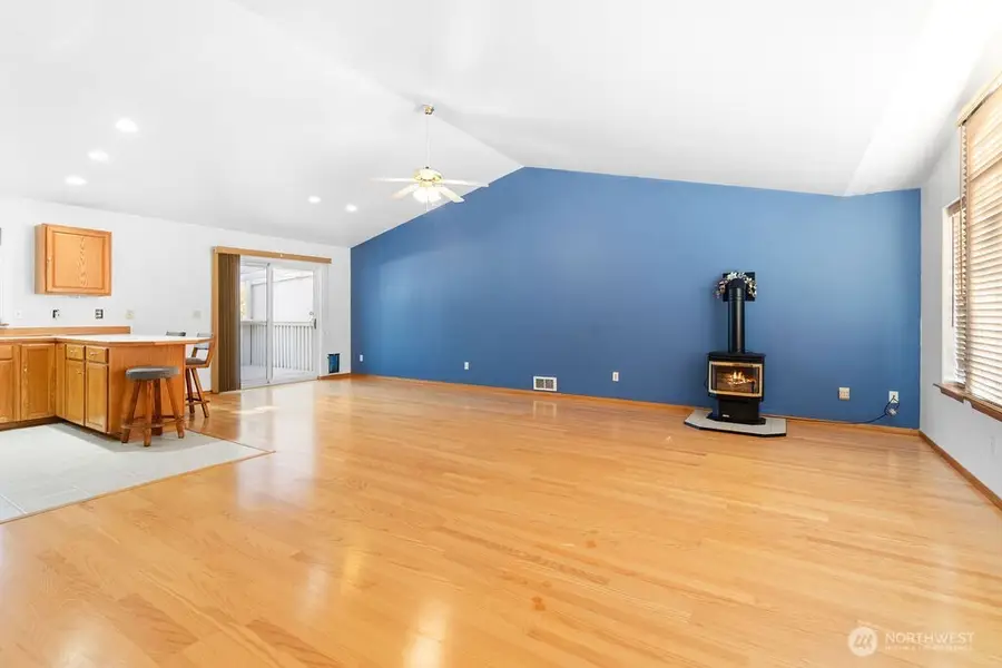 878 Mount Olympus Avenue Se, Ocean Shores, WA 98569 - #2